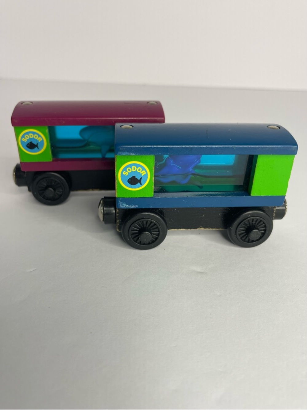 2002 Thomas and Friends Wood Aquarium Shark and Octopus Cars Magnetic